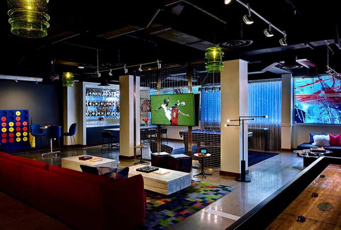 sala de jogos eletrônicos luxo  Sala de arcade, Configuração quarto, Sala  de jogos